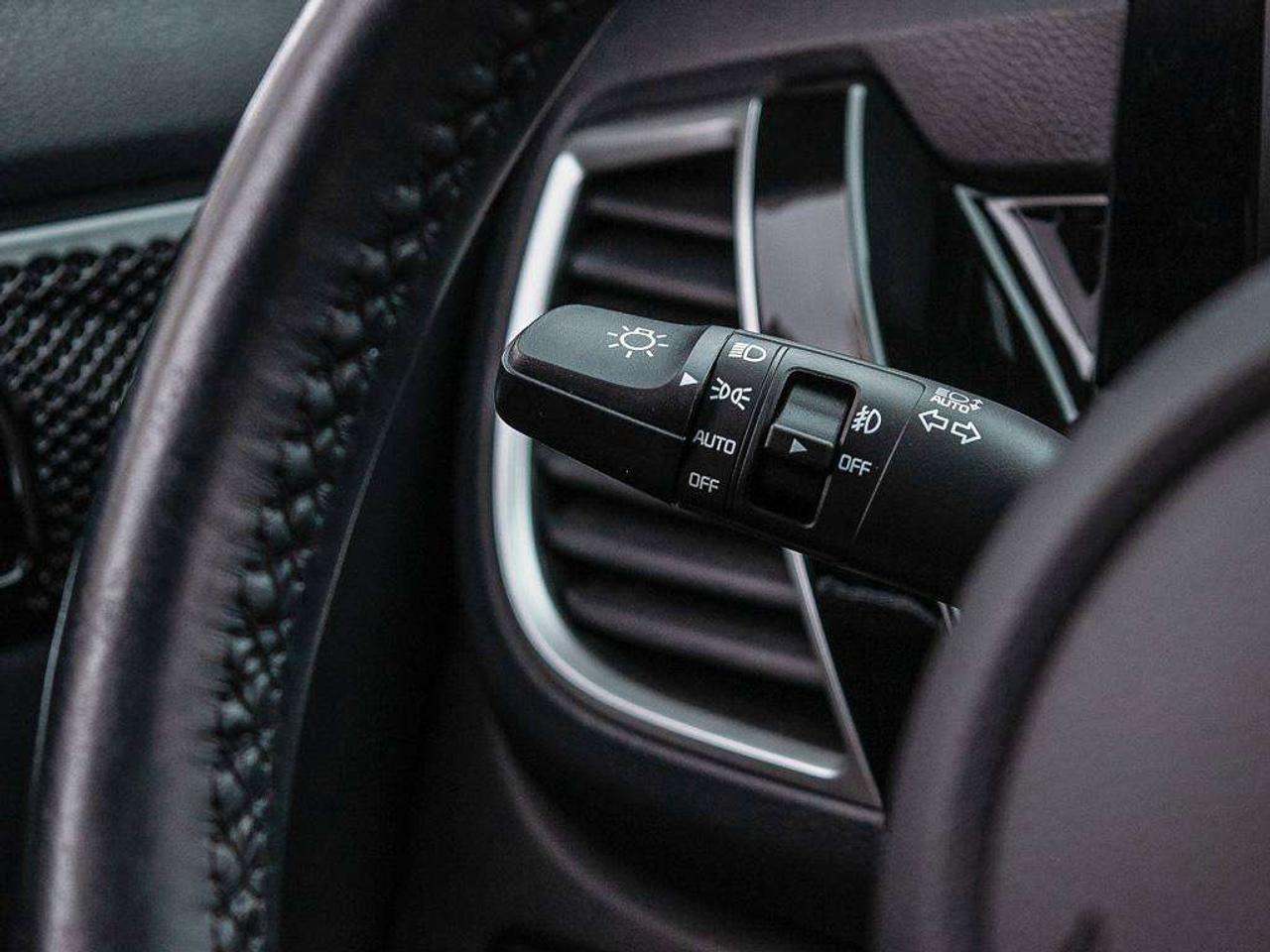 2024 Kia Seltos EX   Apple CarPlay   Backup Camera   Heated Seats Photo