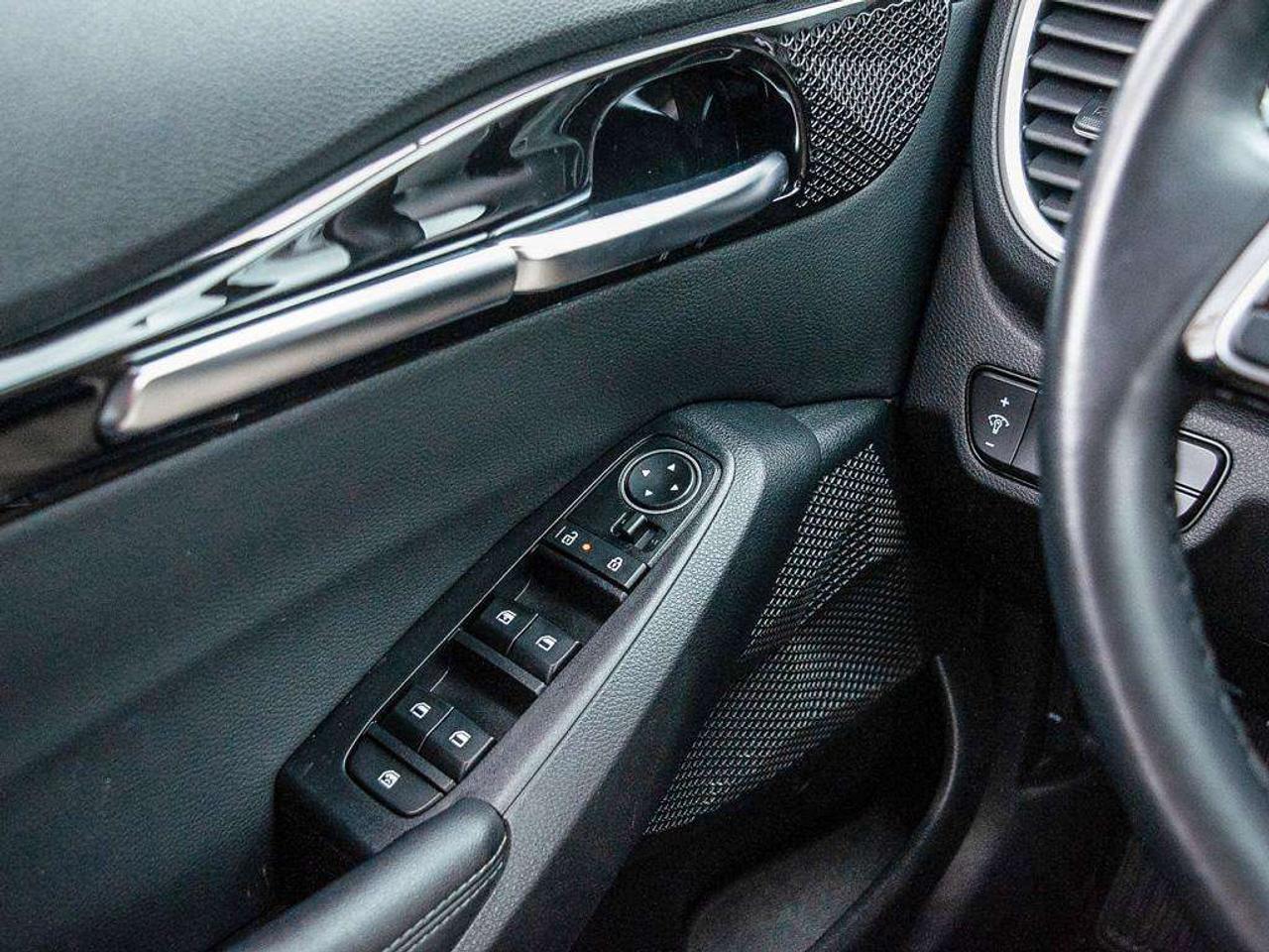 2024 Kia Seltos EX   Apple CarPlay   Backup Camera   Heated Seats Photo