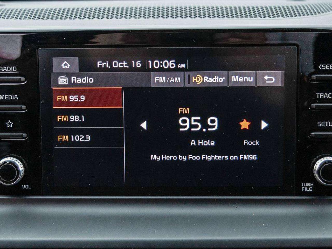 2024 Kia Seltos EX   Apple CarPlay   Backup Camera   Heated Seats Photo