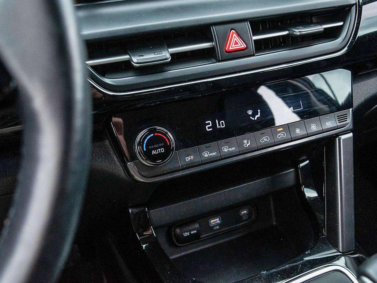 2024 Kia Seltos EX   Apple CarPlay   Backup Camera   Heated Seats Photo
