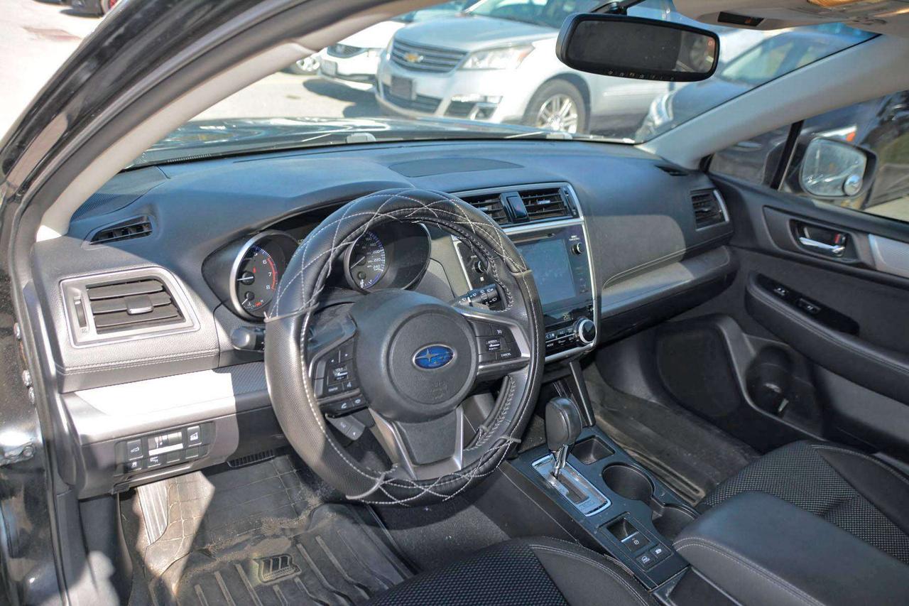 2018 Subaru Outback 2.5i Photo