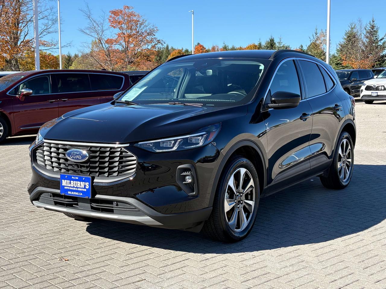 2025 Ford Escape Platinum AWD   Nav.   Leather   Heated Seats Photo