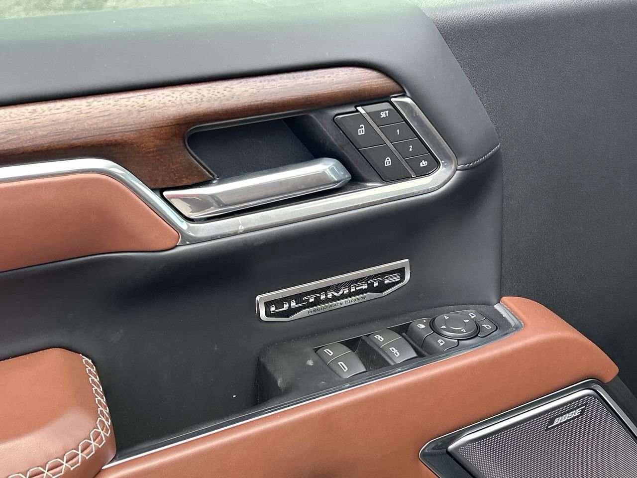 2025 GMC Sierra 1500 Crew Cab Short Box 4-Wheel Drive Denali Ultimate   Clean Accident-Free History Photo