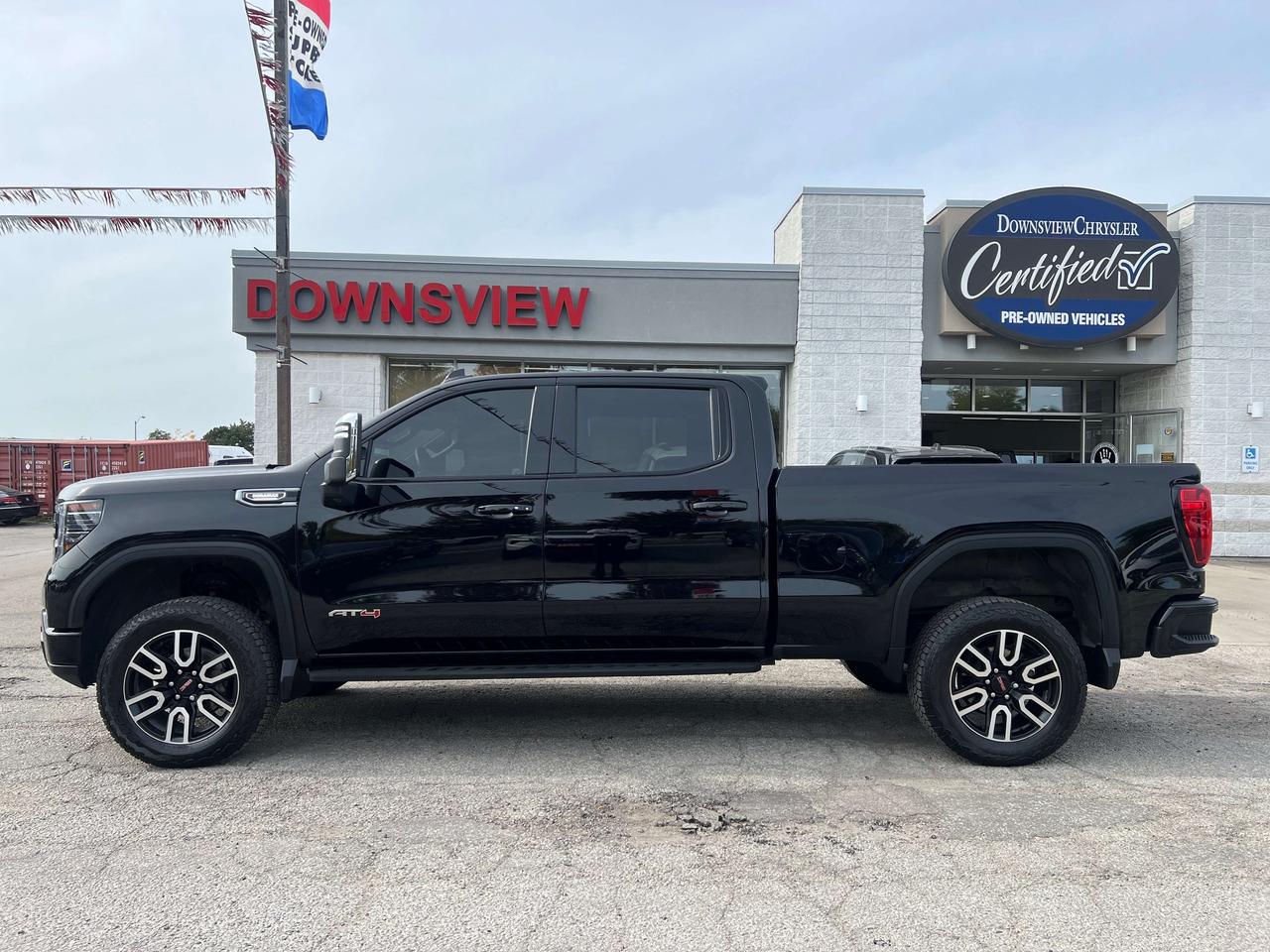 2025 GMC Sierra 1500 AT4 Photo