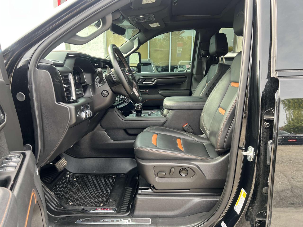 2025 GMC Sierra 1500 AT4 Photo