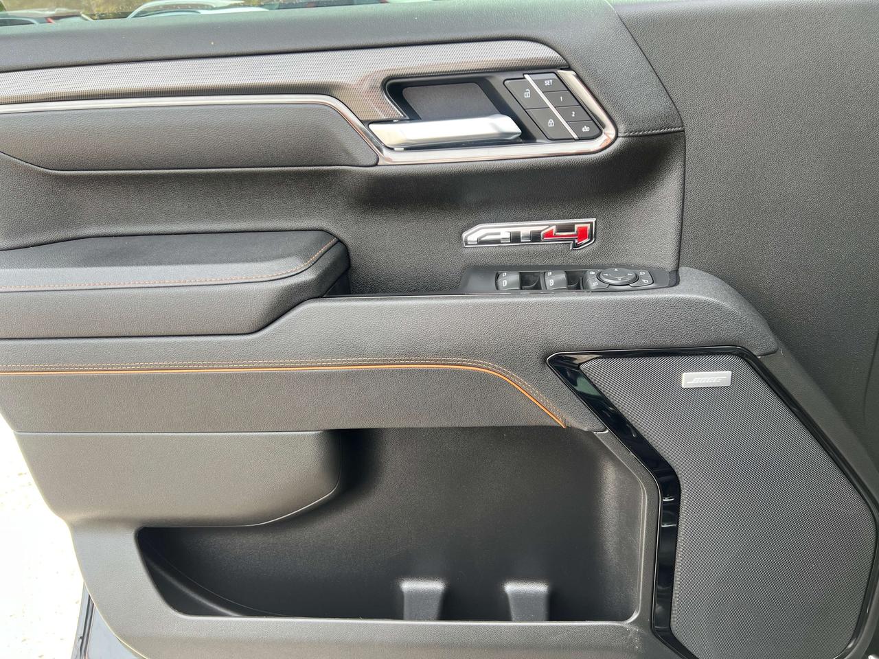 2025 GMC Sierra 1500 AT4 Photo
