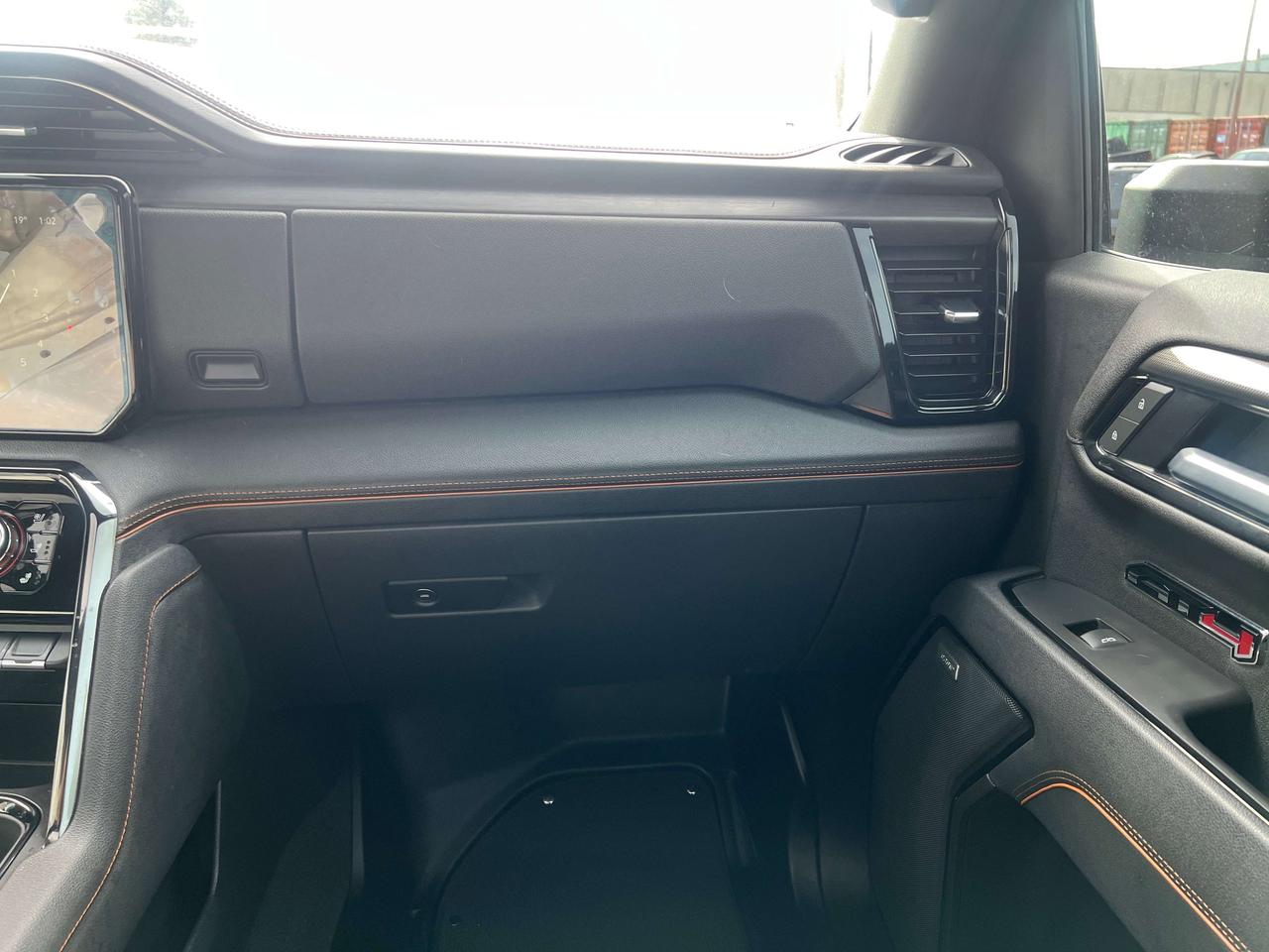 2025 GMC Sierra 1500 AT4 Photo