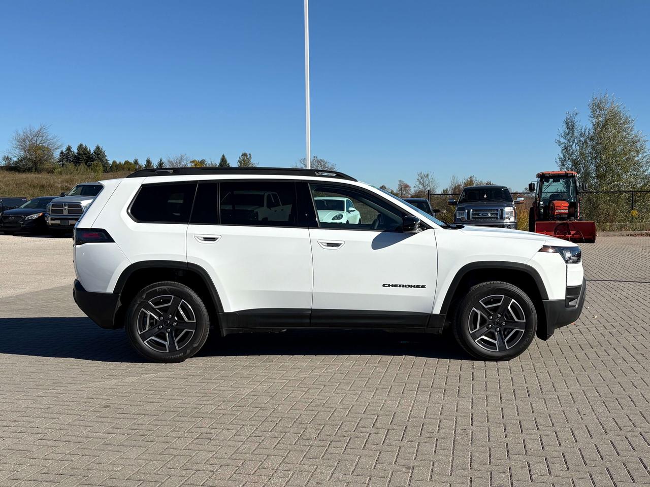 2026 Jeep Cherokee Hybrid Laredo 4x4   Heated Seats & Steering Wheel Photo