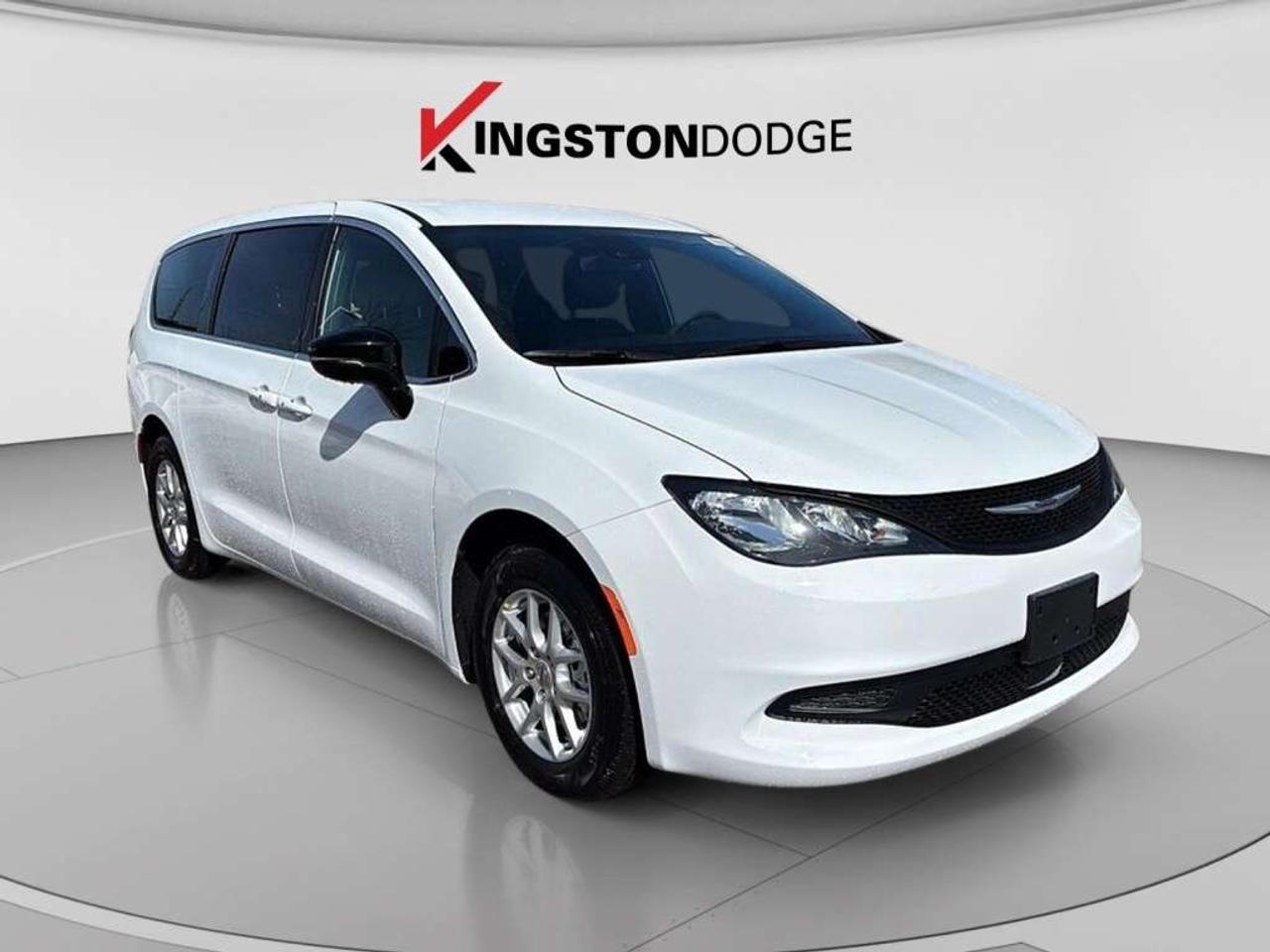 2025 Chrysler Grand Caravan SXT   Service Loaner Photo