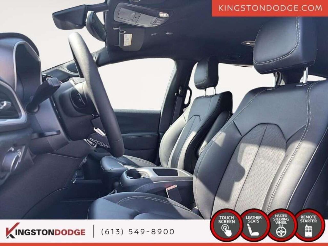 2025 Chrysler Grand Caravan SXT   Service Loaner Photo