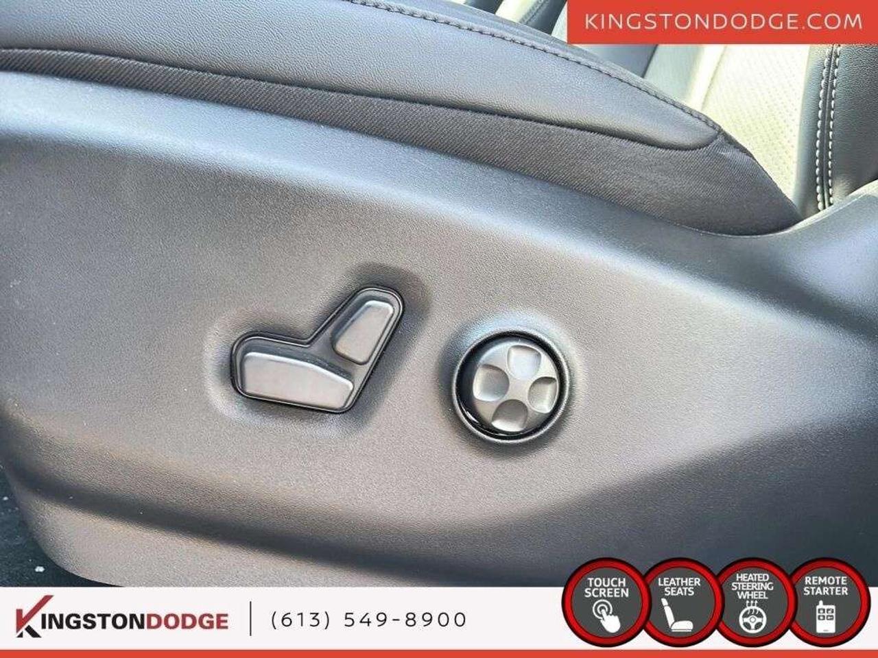 2025 Chrysler Grand Caravan SXT   Service Loaner Photo
