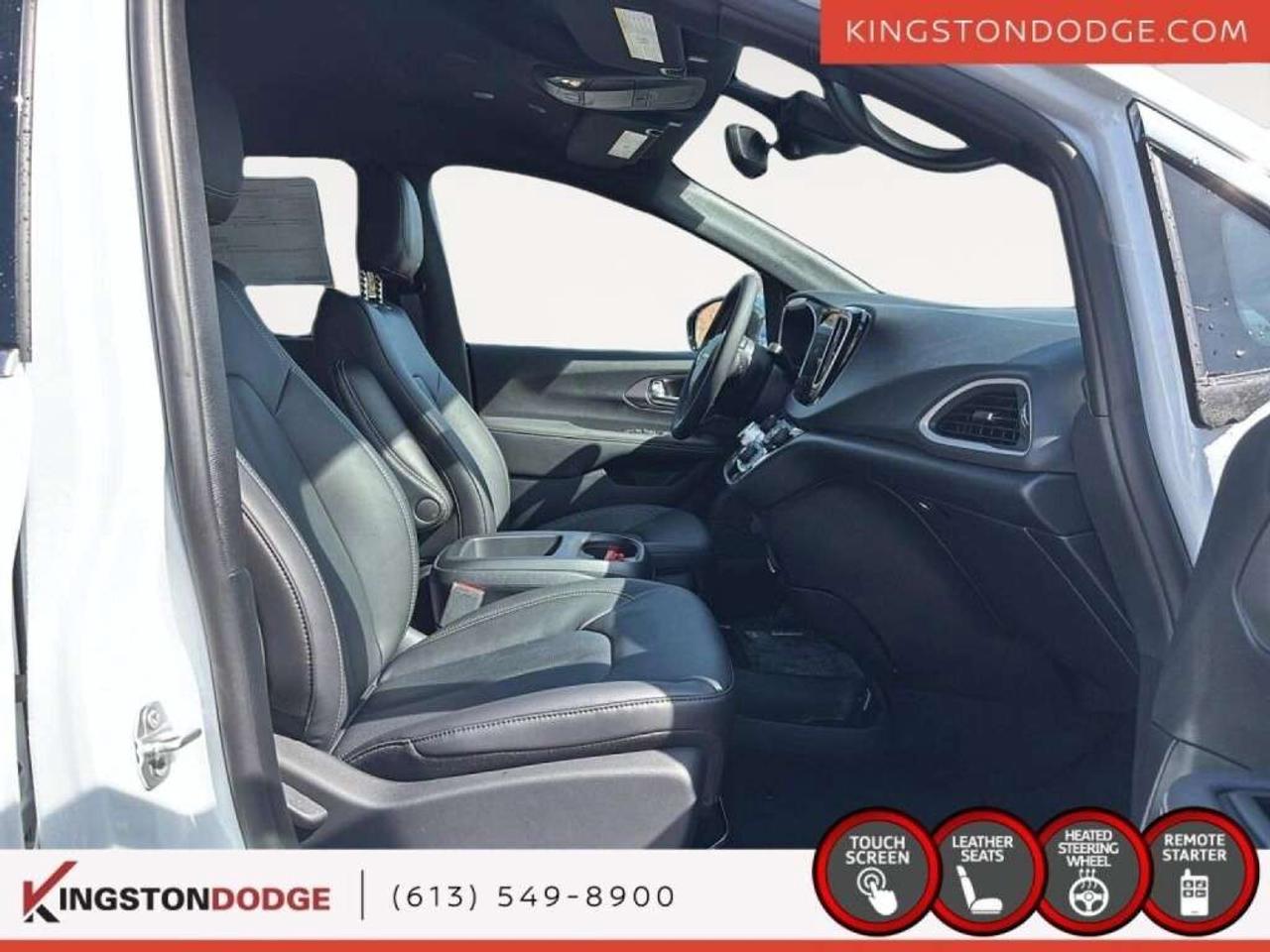2025 Chrysler Grand Caravan SXT   Service Loaner Photo