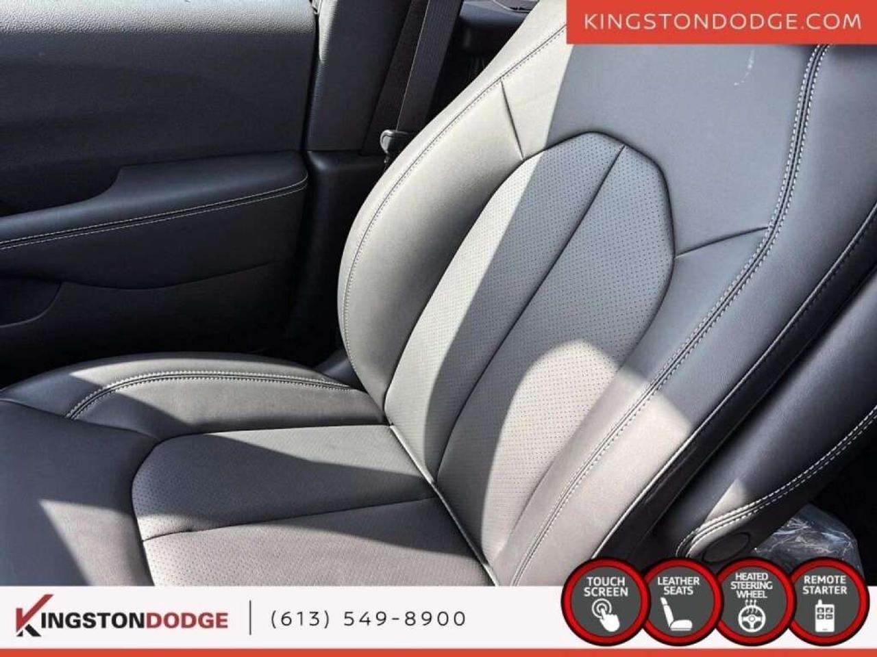 2025 Chrysler Grand Caravan SXT   Service Loaner Photo