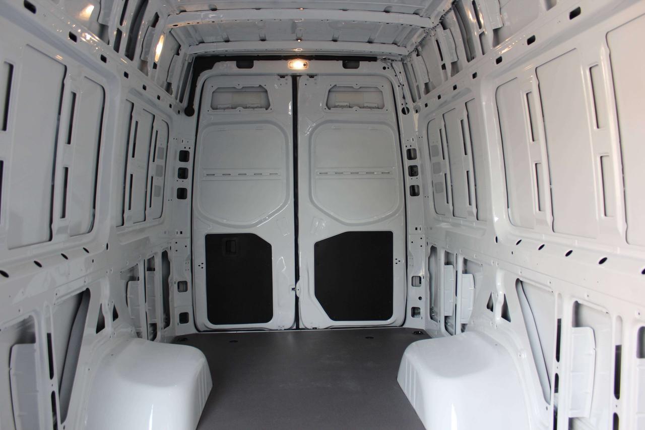 2024 Mercedes-Benz Sprinter 3500 4500 - "HEAVY DUTY" - 170" FULL SIZE - TOW PKG Photo