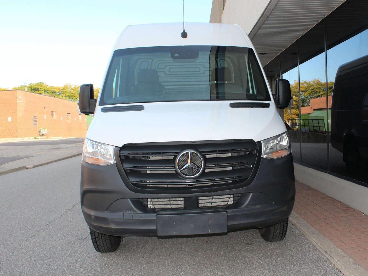 2024 Mercedes-Benz Sprinter 3500 4500 - "HEAVY DUTY" - 170" FULL SIZE - TOW PKG Photo