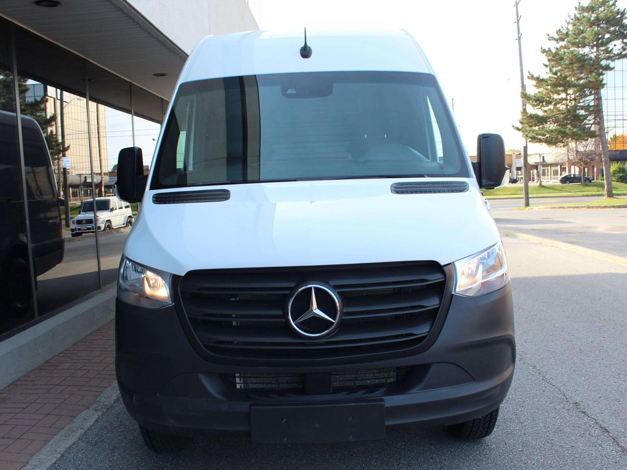 2024 Mercedes-Benz Sprinter 3500 4500 - "HEAVY DUTY" - 170" FULL SIZE - TOW PKG Photo