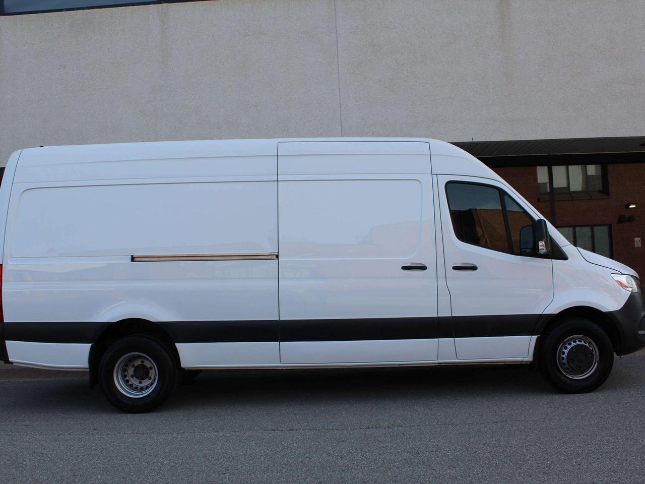 2024 Mercedes-Benz Sprinter 3500 4500 - "HEAVY DUTY" - 170" FULL SIZE - TOW PKG Photo
