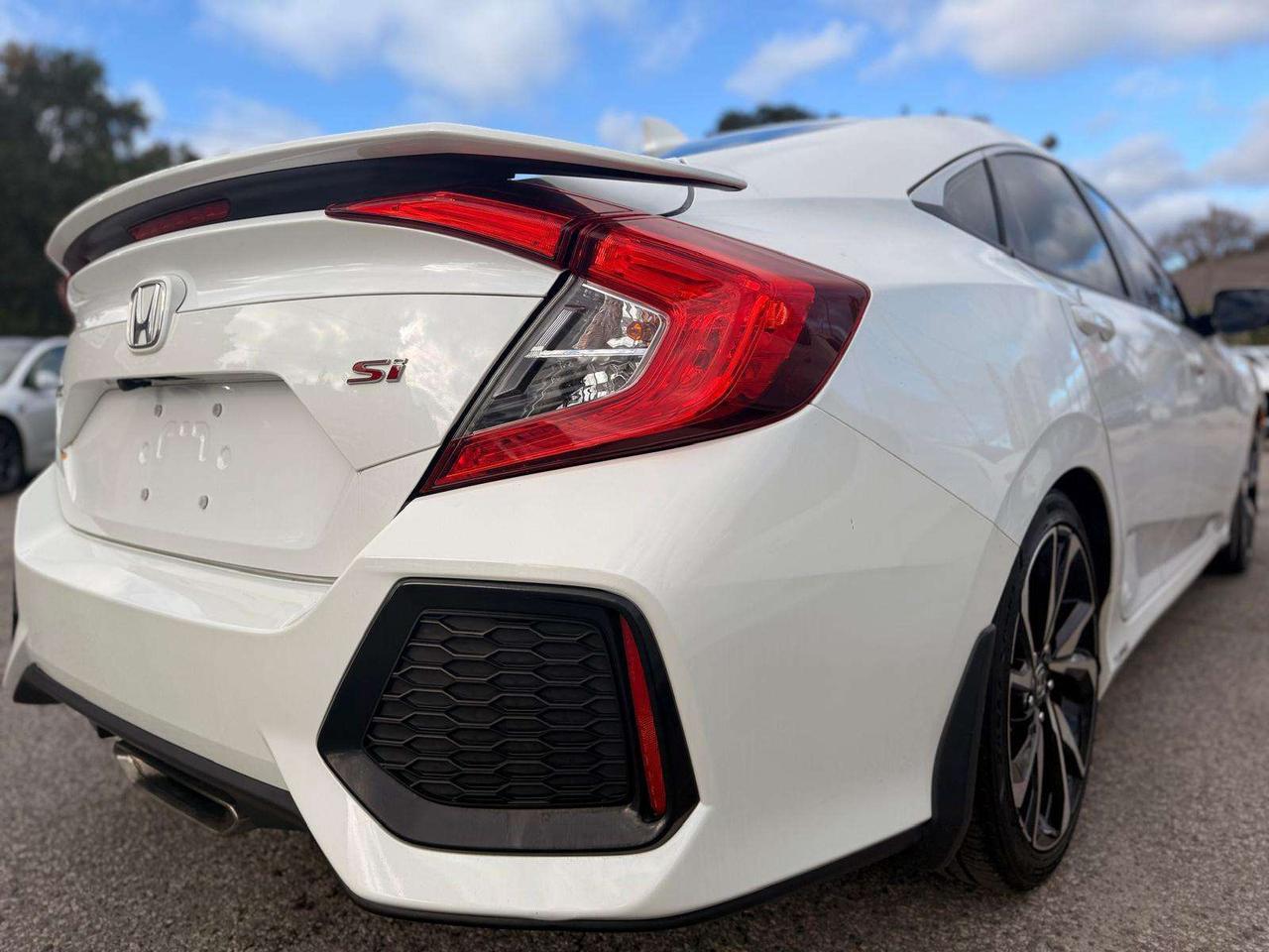 2017 Honda Civic 4dr Man Si Photo