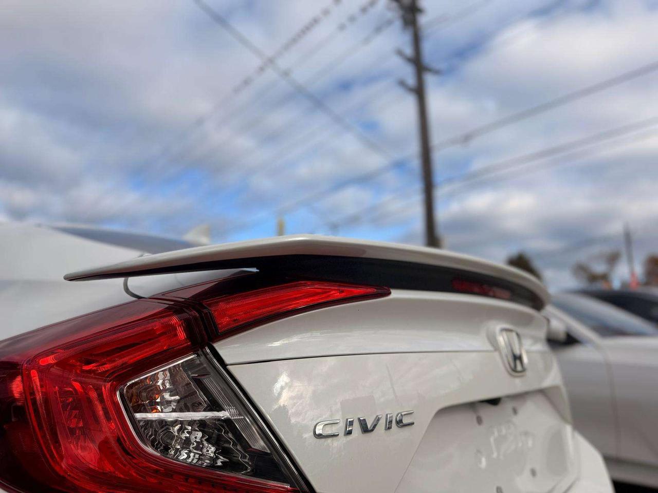 2017 Honda Civic 4dr Man Si Photo