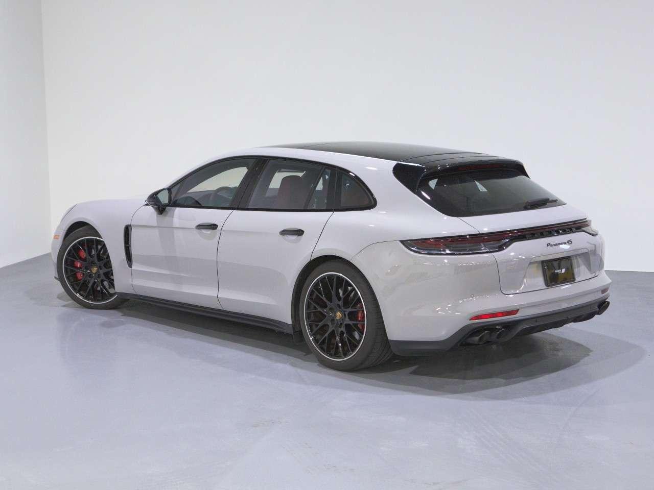 2023 Porsche Panamera 4S Sport Turismo AWD Photo3