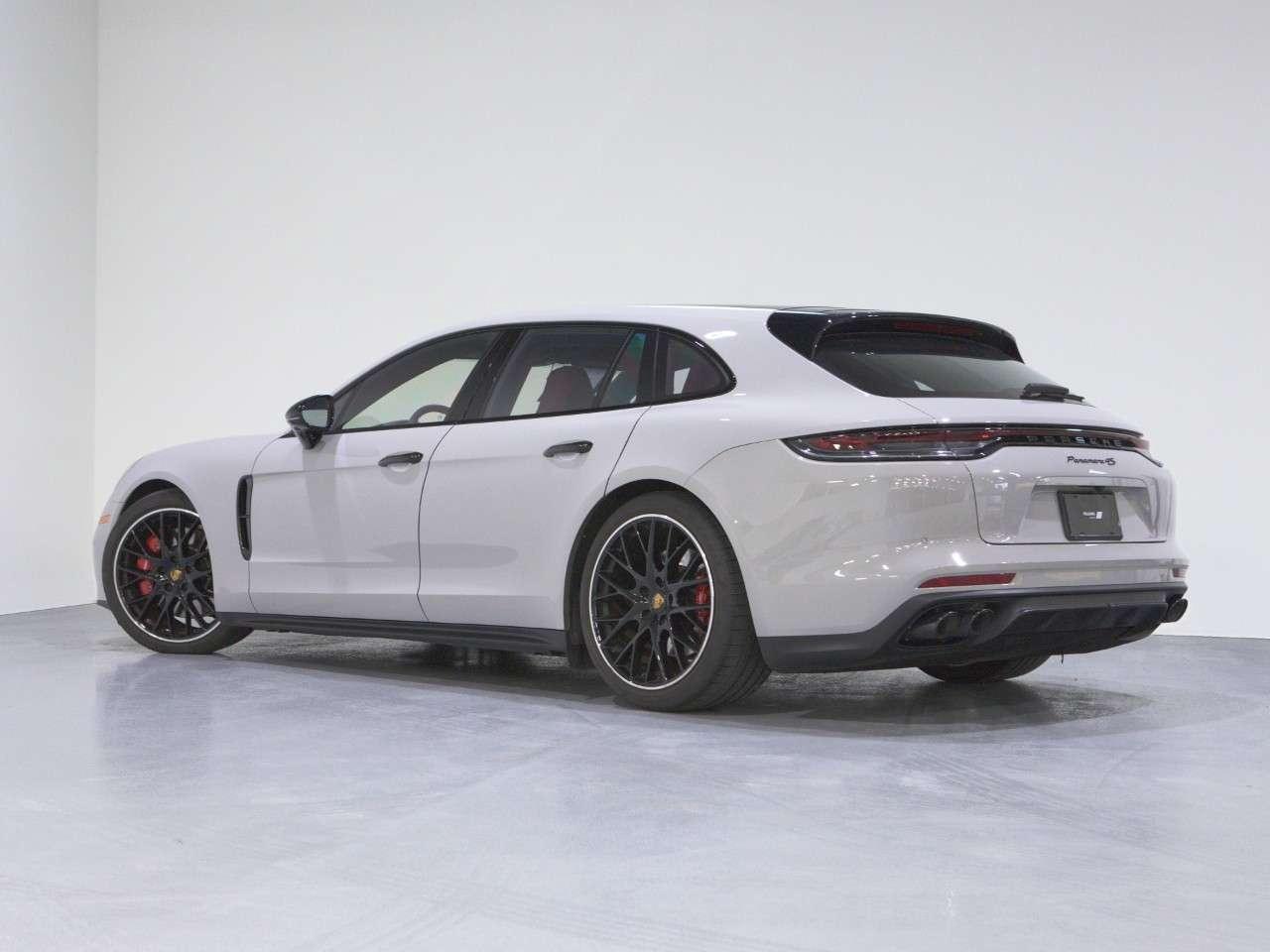 2023 Porsche Panamera 4S Sport Turismo AWD Photo