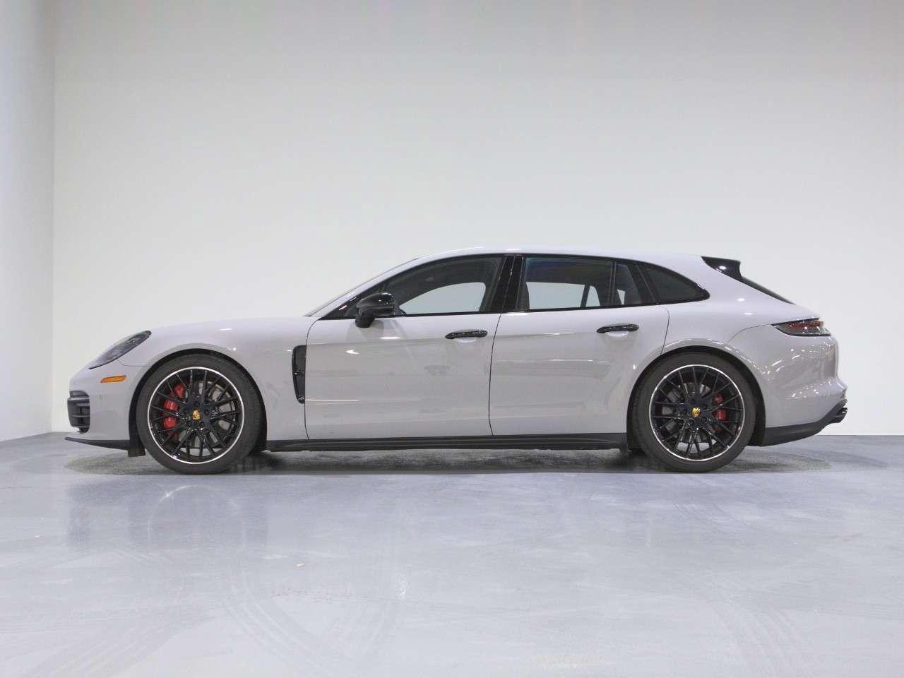 2023 Porsche Panamera 4S Sport Turismo AWD Photo4