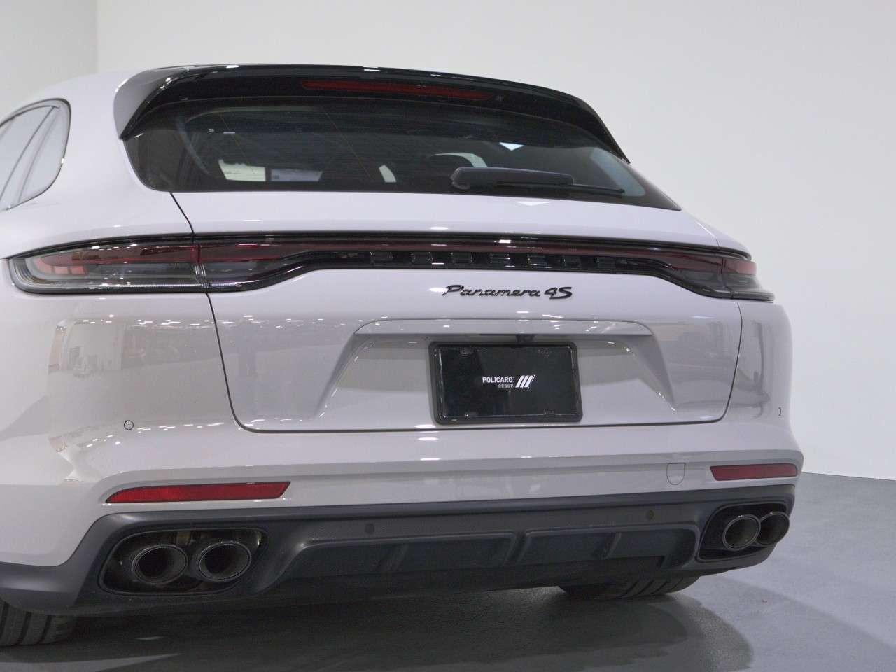 2023 Porsche Panamera 4S Sport Turismo AWD Photo