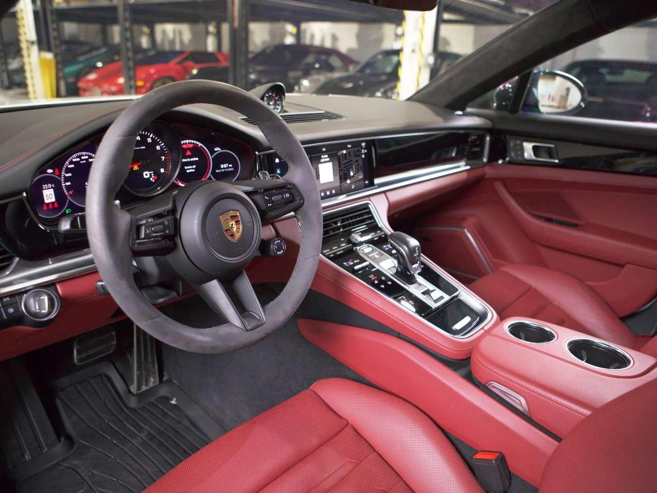 2023 Porsche Panamera 4S Sport Turismo AWD Photo
