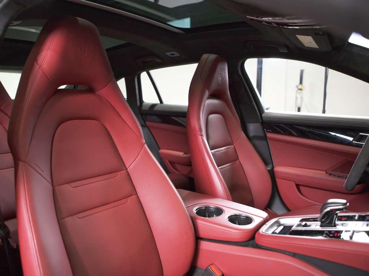 2023 Porsche Panamera 4S Sport Turismo AWD Photo