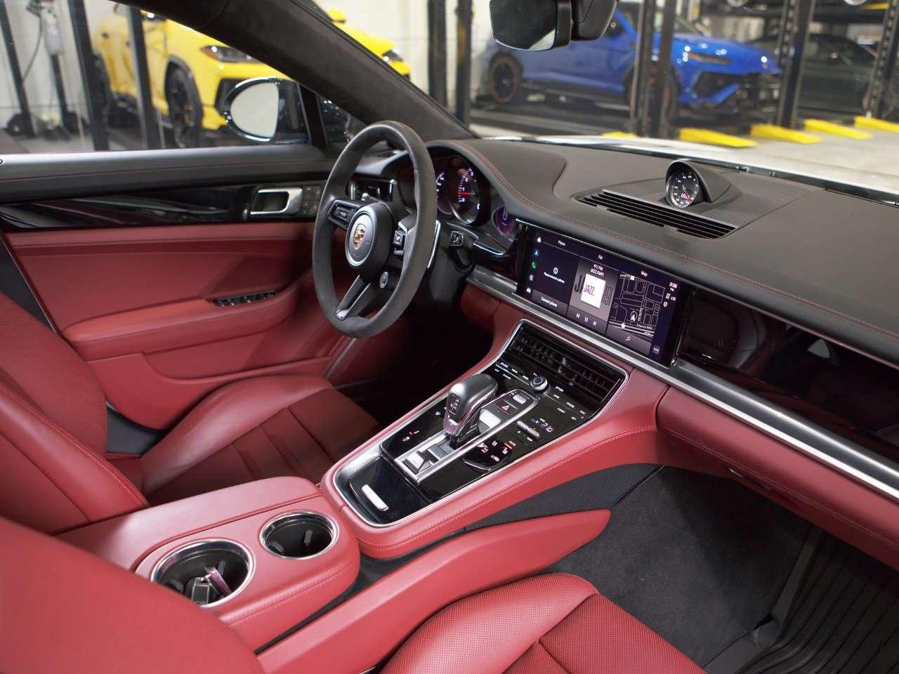 2023 Porsche Panamera 4S Sport Turismo AWD Photo