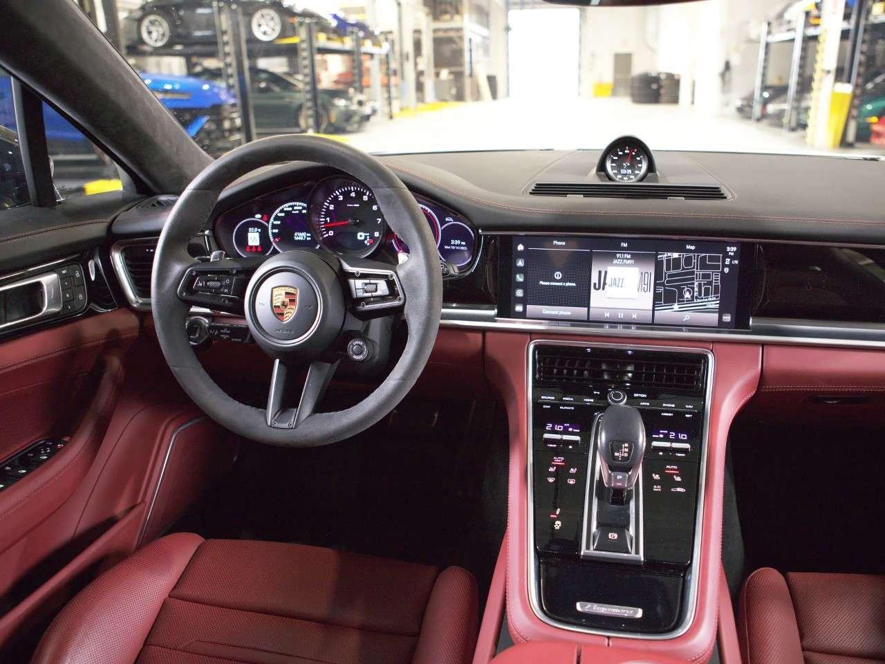 2023 Porsche Panamera 4S Sport Turismo AWD Photo