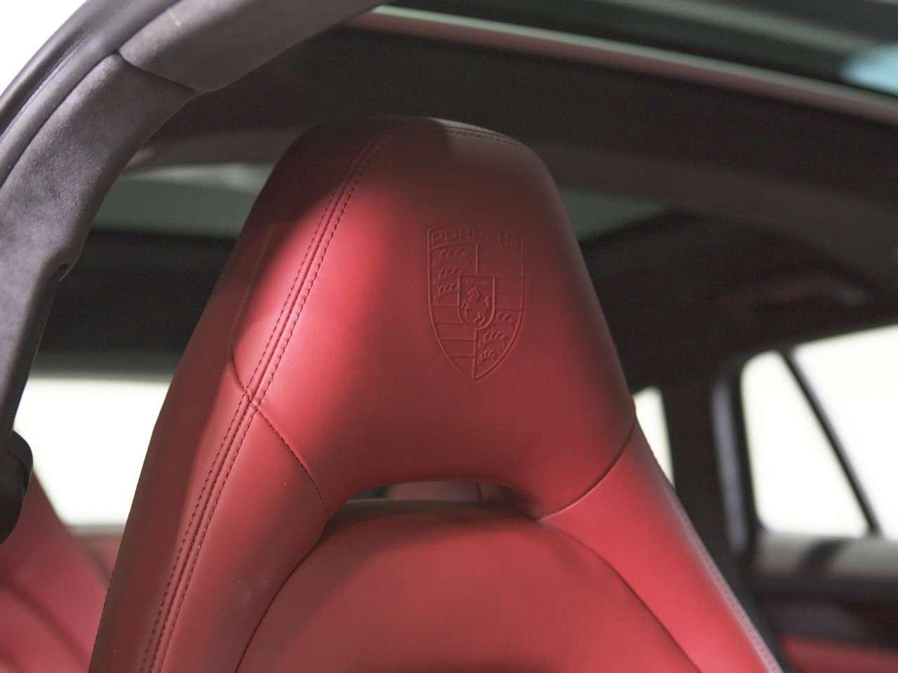 2023 Porsche Panamera 4S Sport Turismo AWD Photo