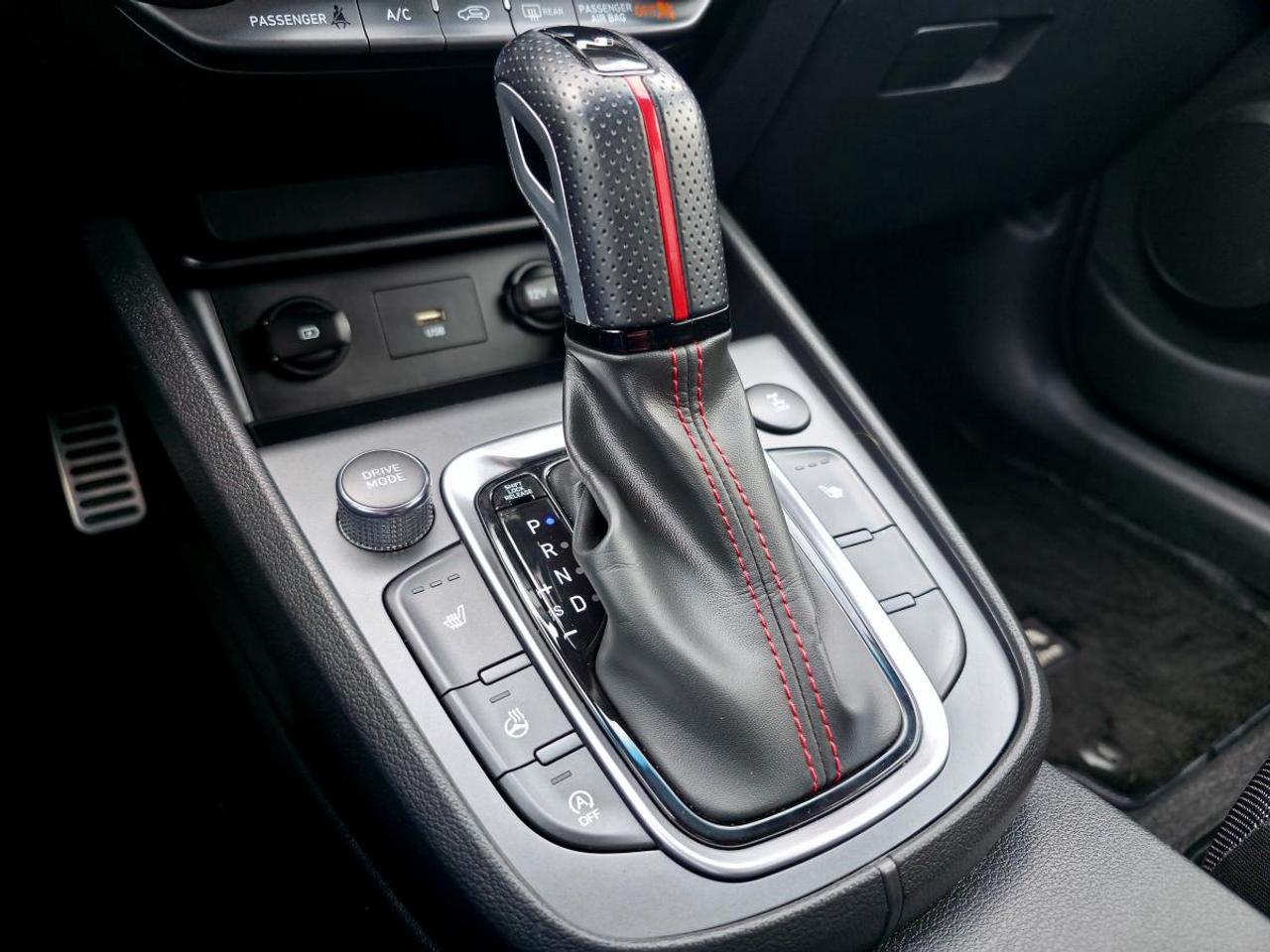 2022 Hyundai KONA 1.6T N Line TI avec toit bicolore Photo