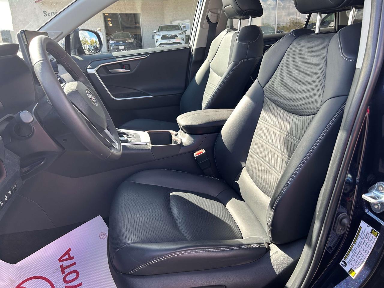 2023 Toyota RAV4 Limited Hybrid   No Reported Accidents   JBL Audio Photo