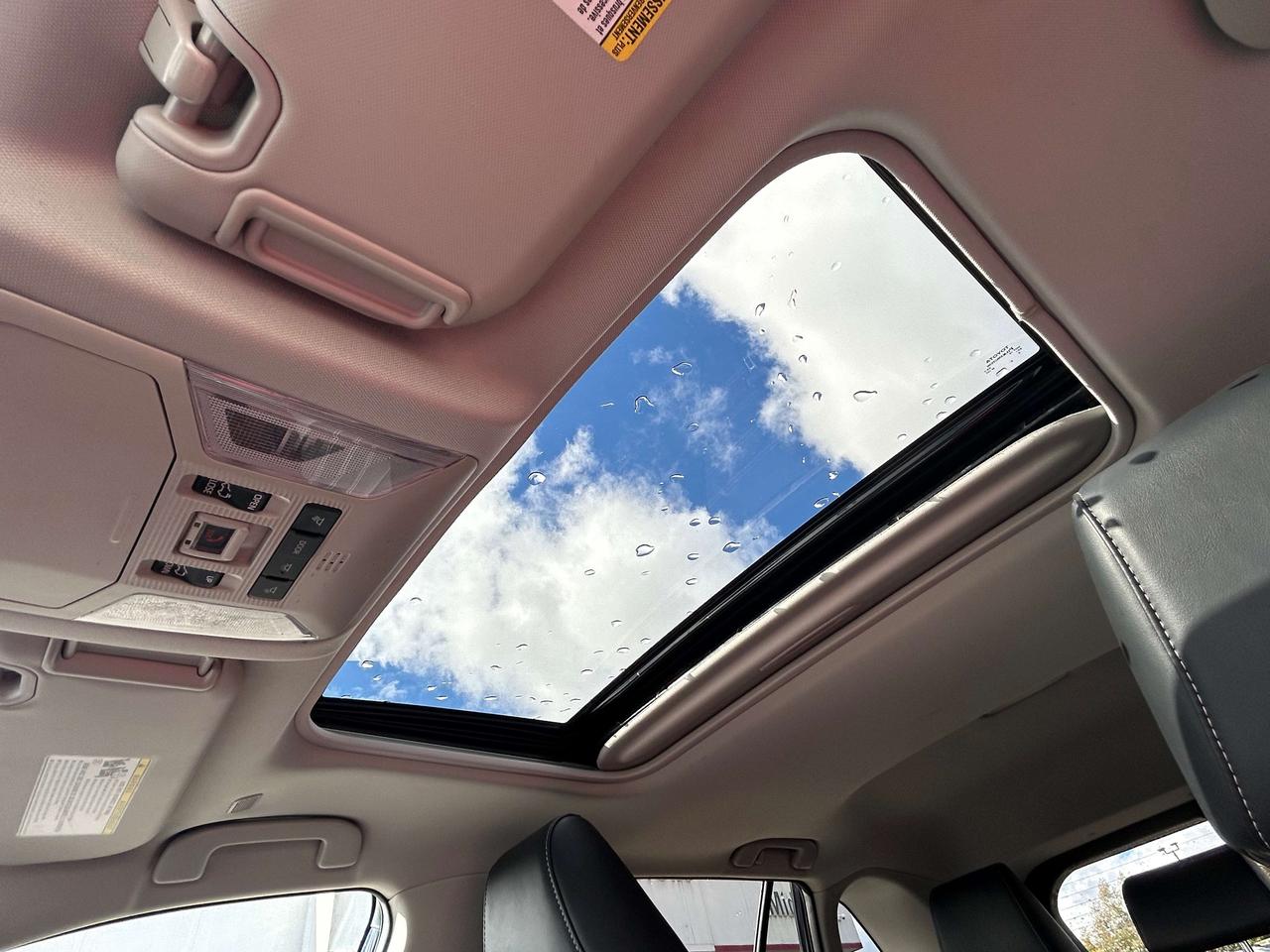 2023 Toyota RAV4 Limited Hybrid   No Reported Accidents   JBL Audio Photo