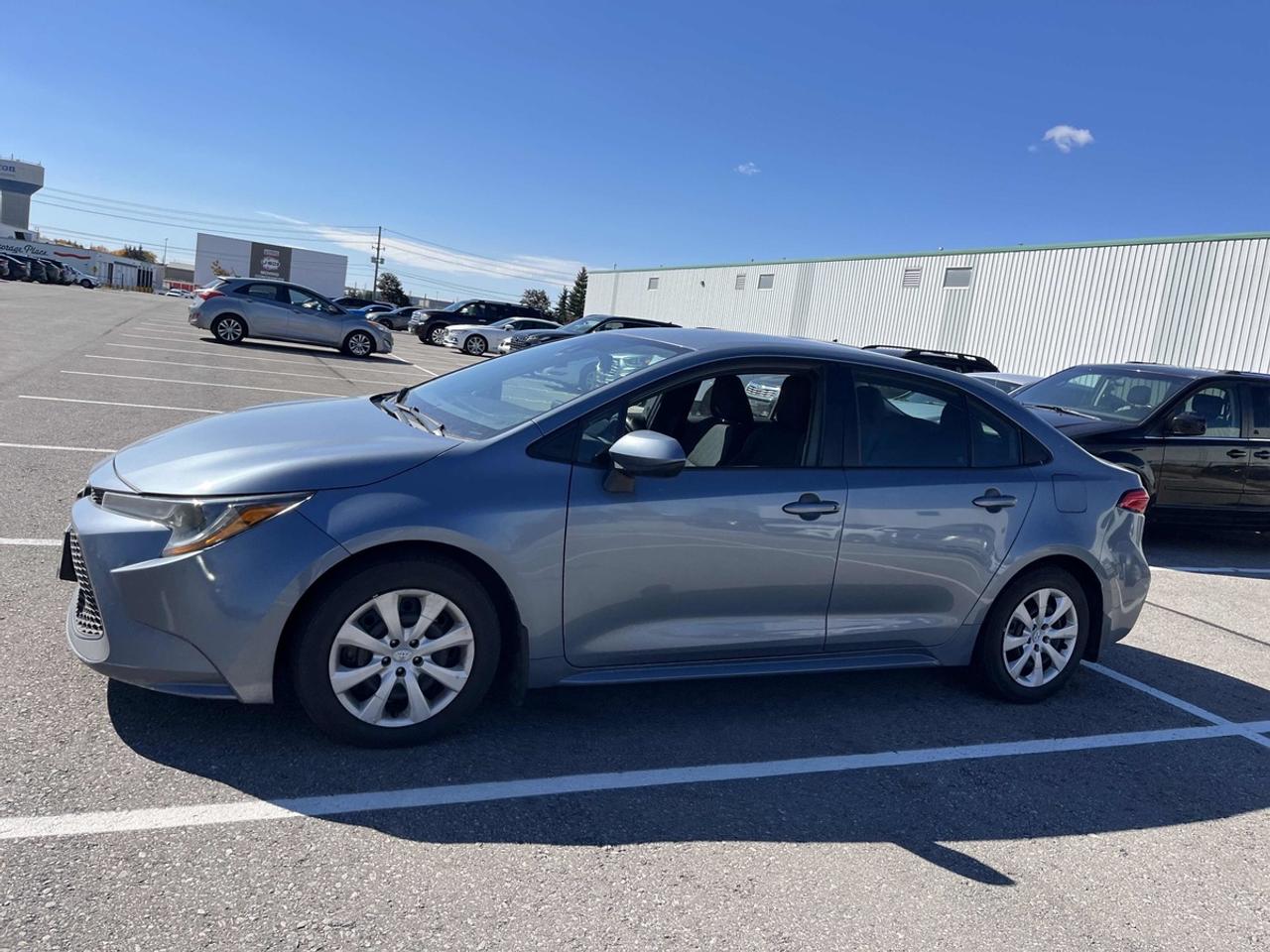 2021 Toyota Corolla LE Photo