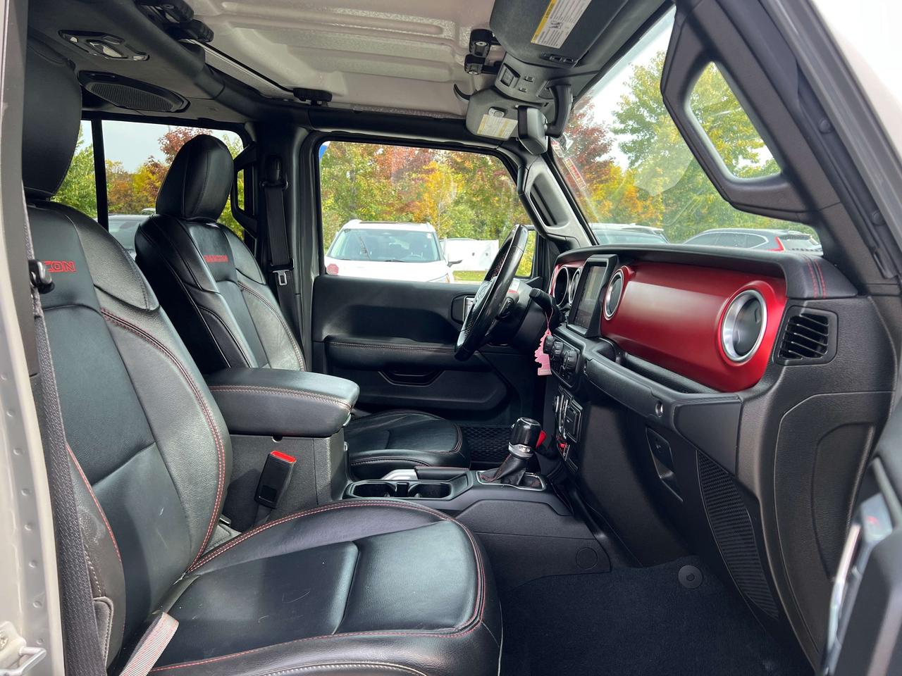 2022 Jeep Gladiator Rubicon w/Leather, Body Colour Hardtop/Fender, Tow Photo