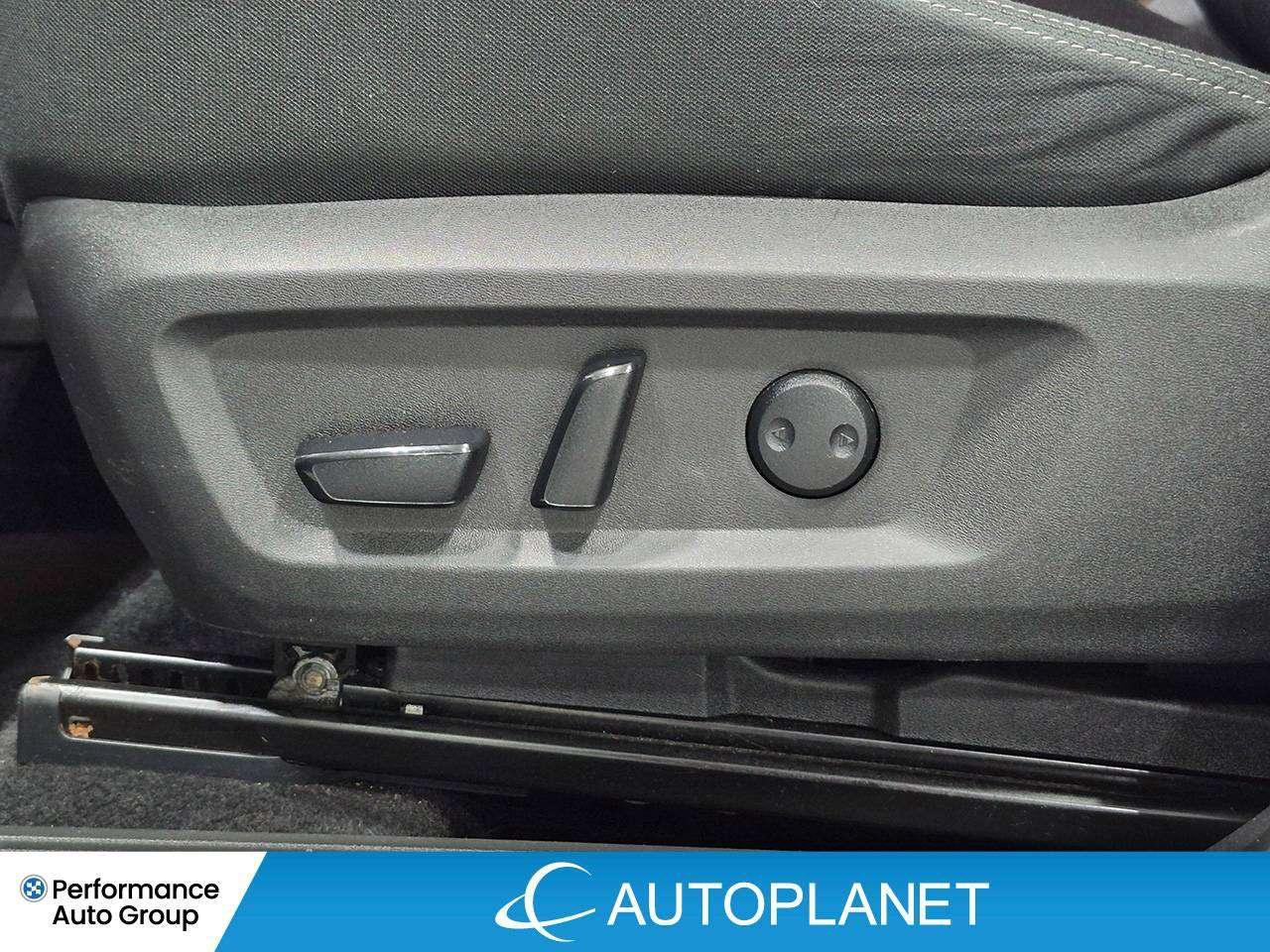 2025 Nissan Rogue SV, Apple CarPlay, Remote Start, Apple CarPlay! Photo