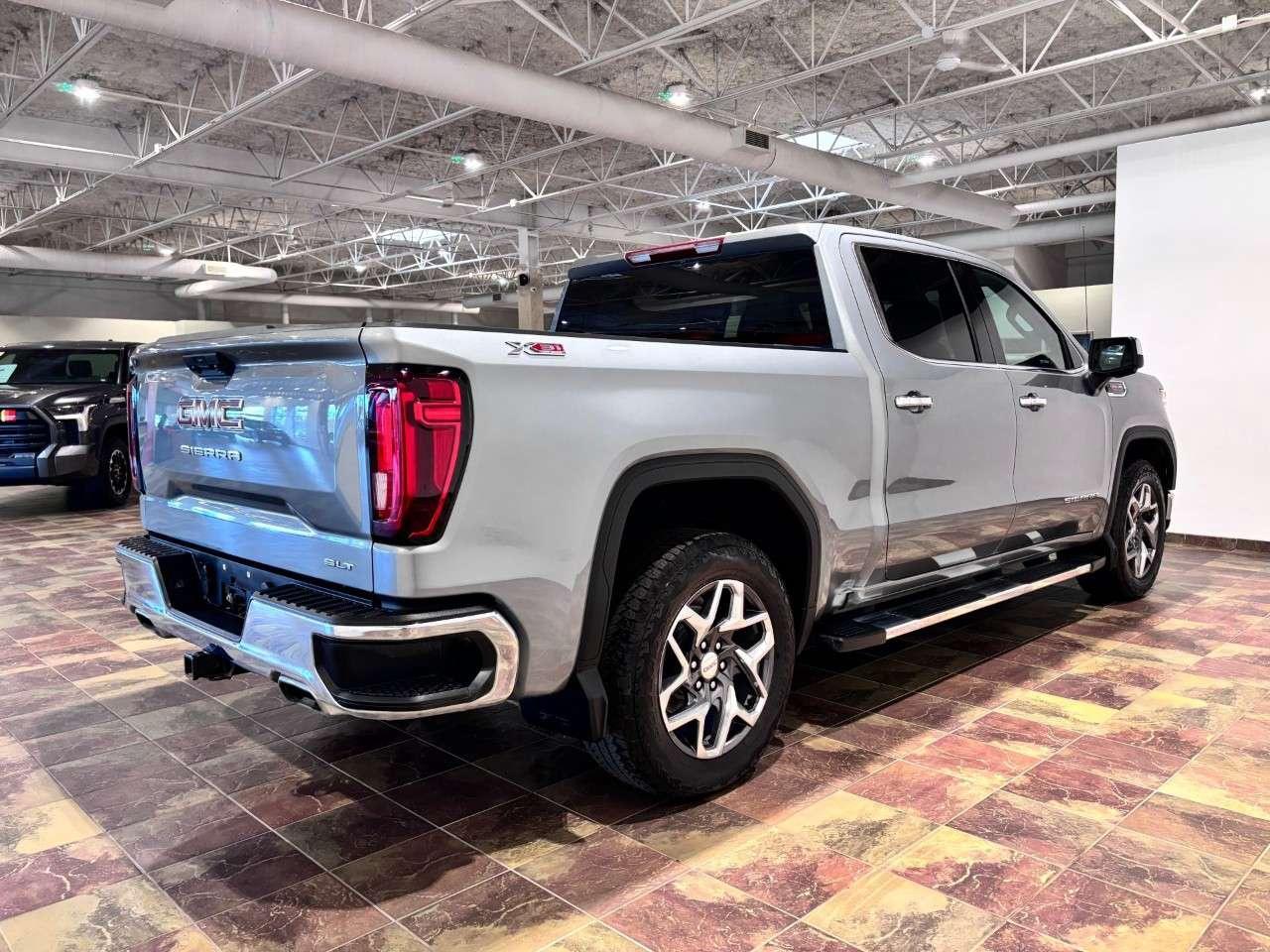 2024 GMC Sierra 1500 Crew Cab Short Box 4-Wheel Drive SLT Photo