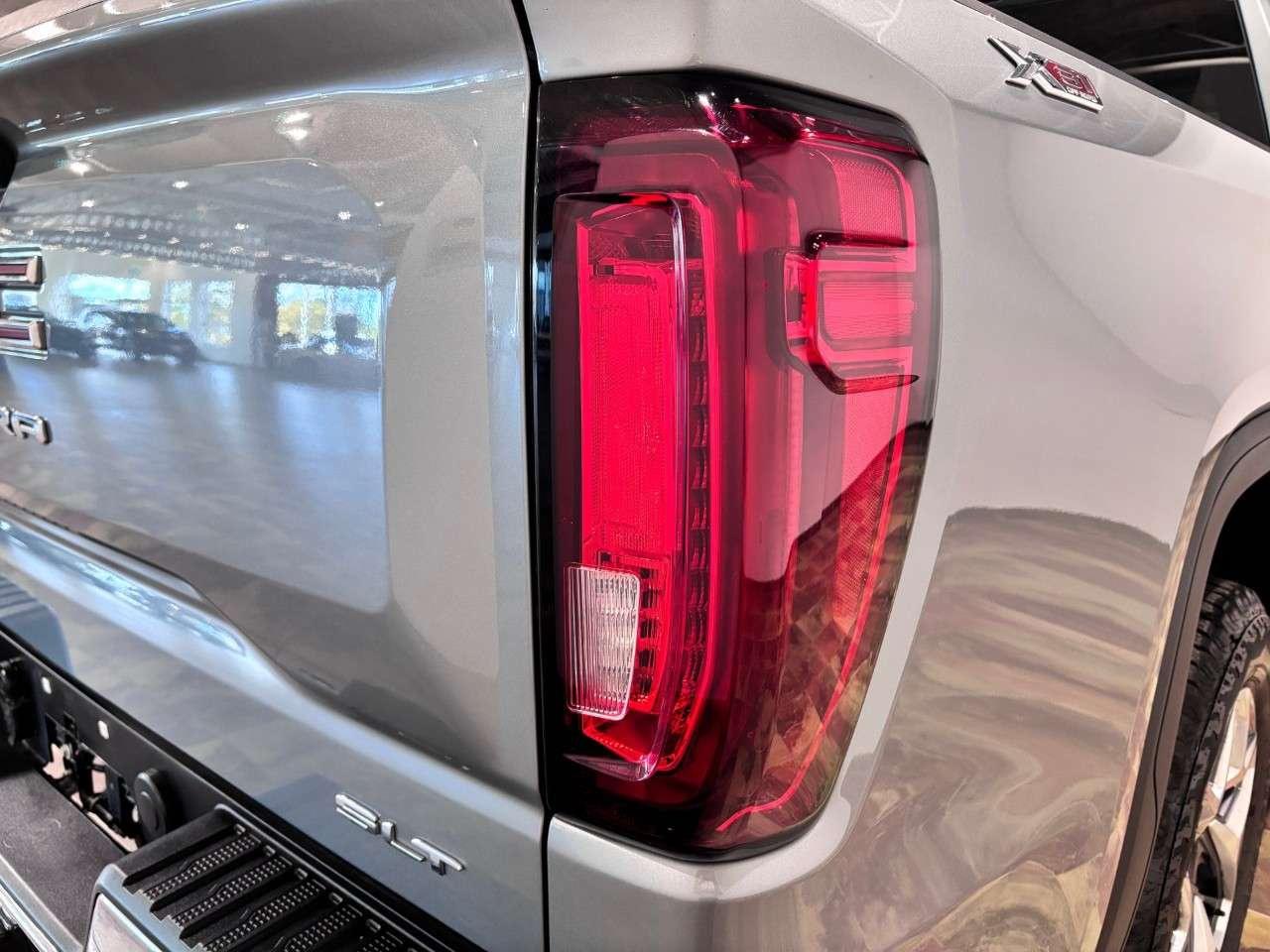 2024 GMC Sierra 1500 Crew Cab Short Box 4-Wheel Drive SLT Photo