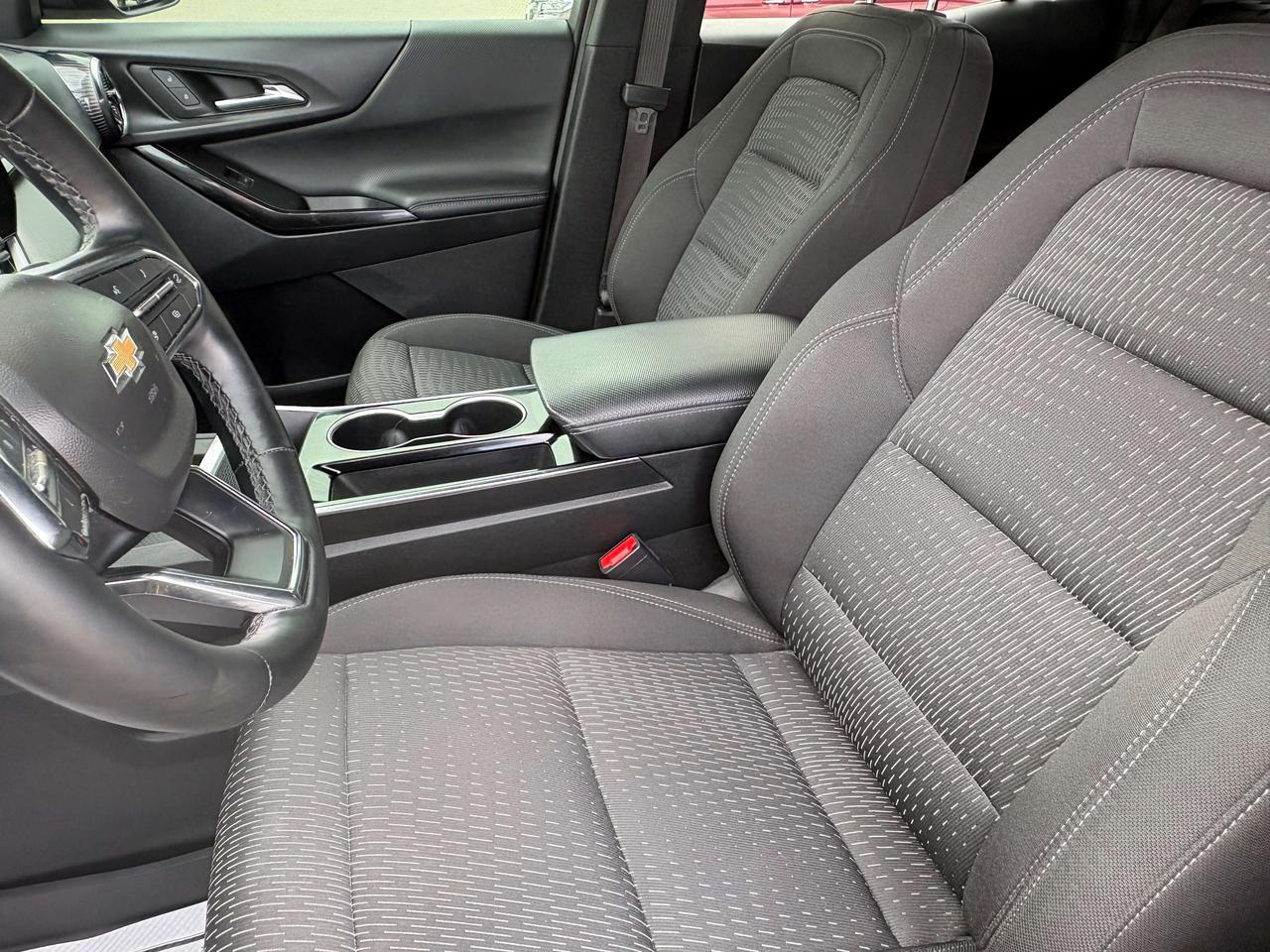 2025 Chevrolet Equinox LT FWD   Heated Seats & Steering Wheel   Blindspot Photo