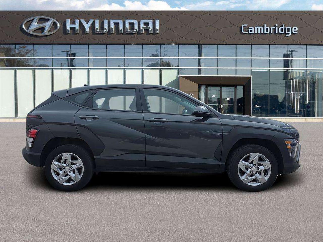 2024 Hyundai KONA Essential Photo