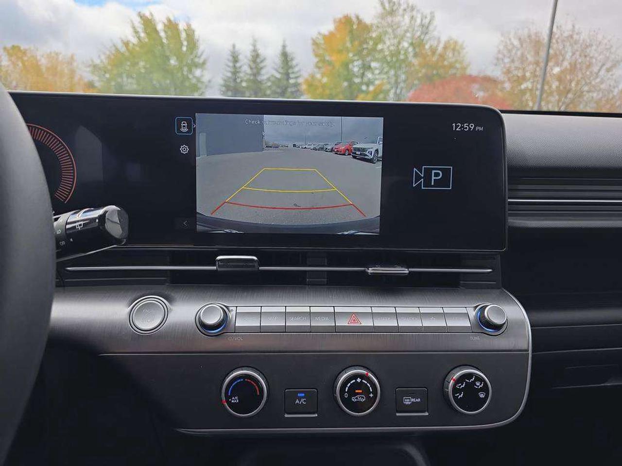 2024 Hyundai KONA Essential Photo