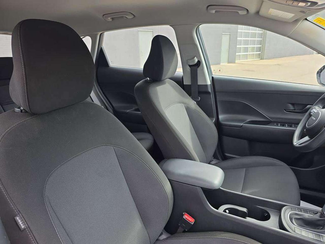 2024 Hyundai KONA Essential Photo