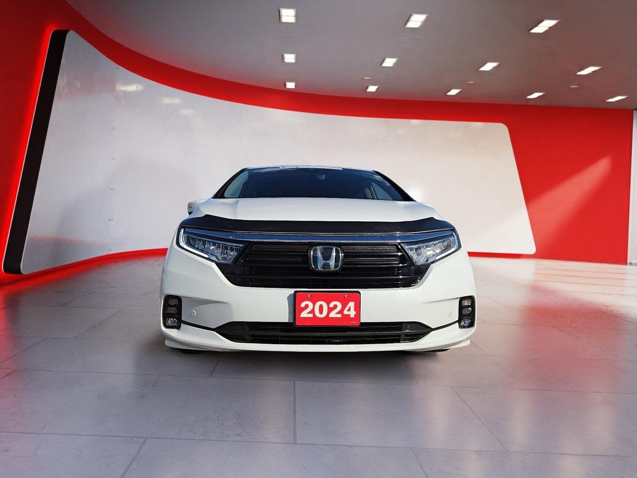 2024 Honda Odyssey Touring Photo1