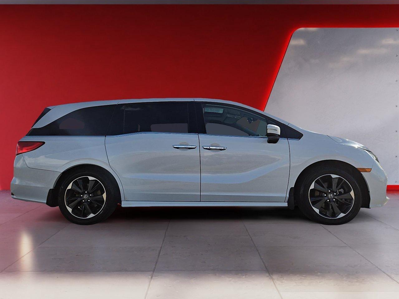 2024 Honda Odyssey Touring Photo