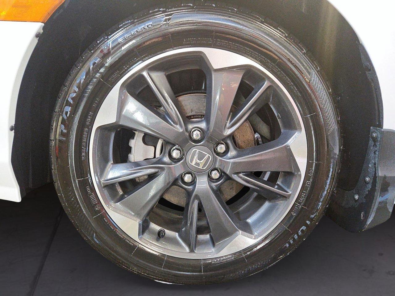 2024 Honda Odyssey Touring Photo