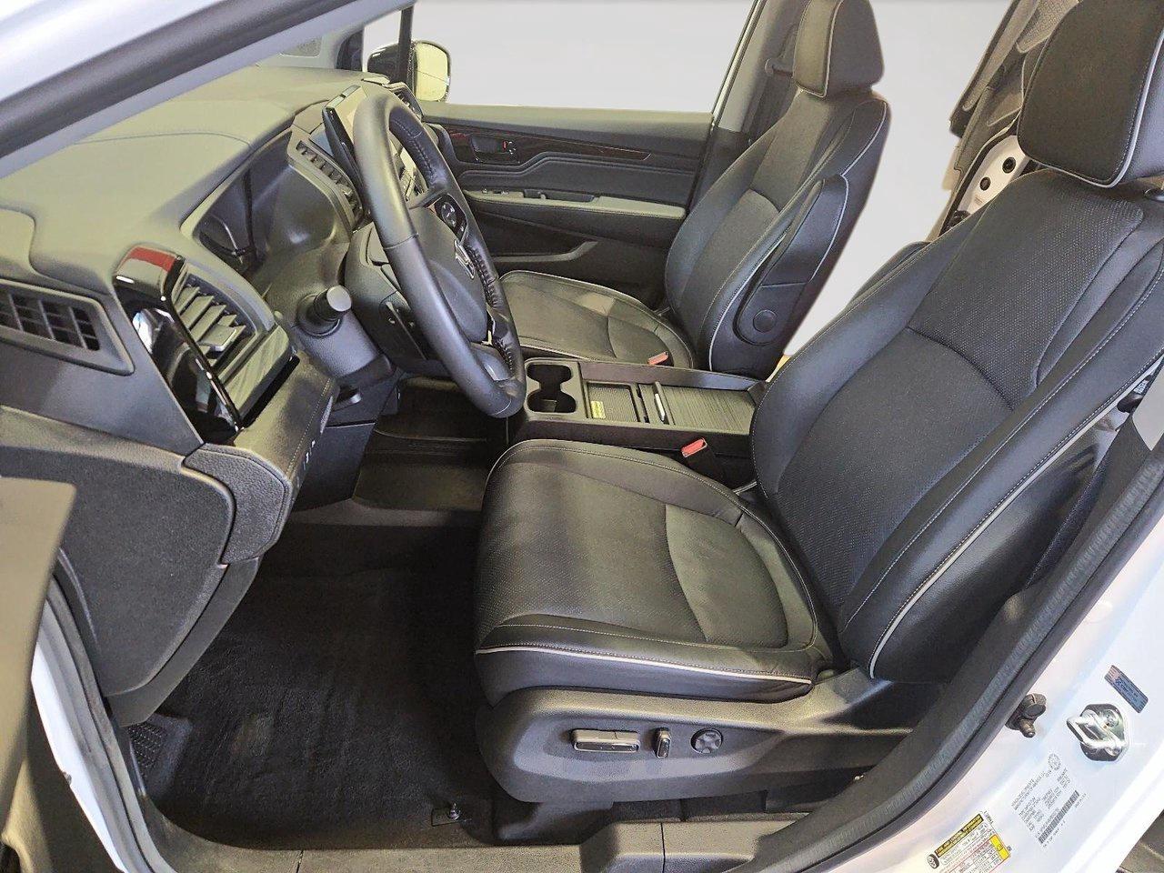 2024 Honda Odyssey Touring Photo