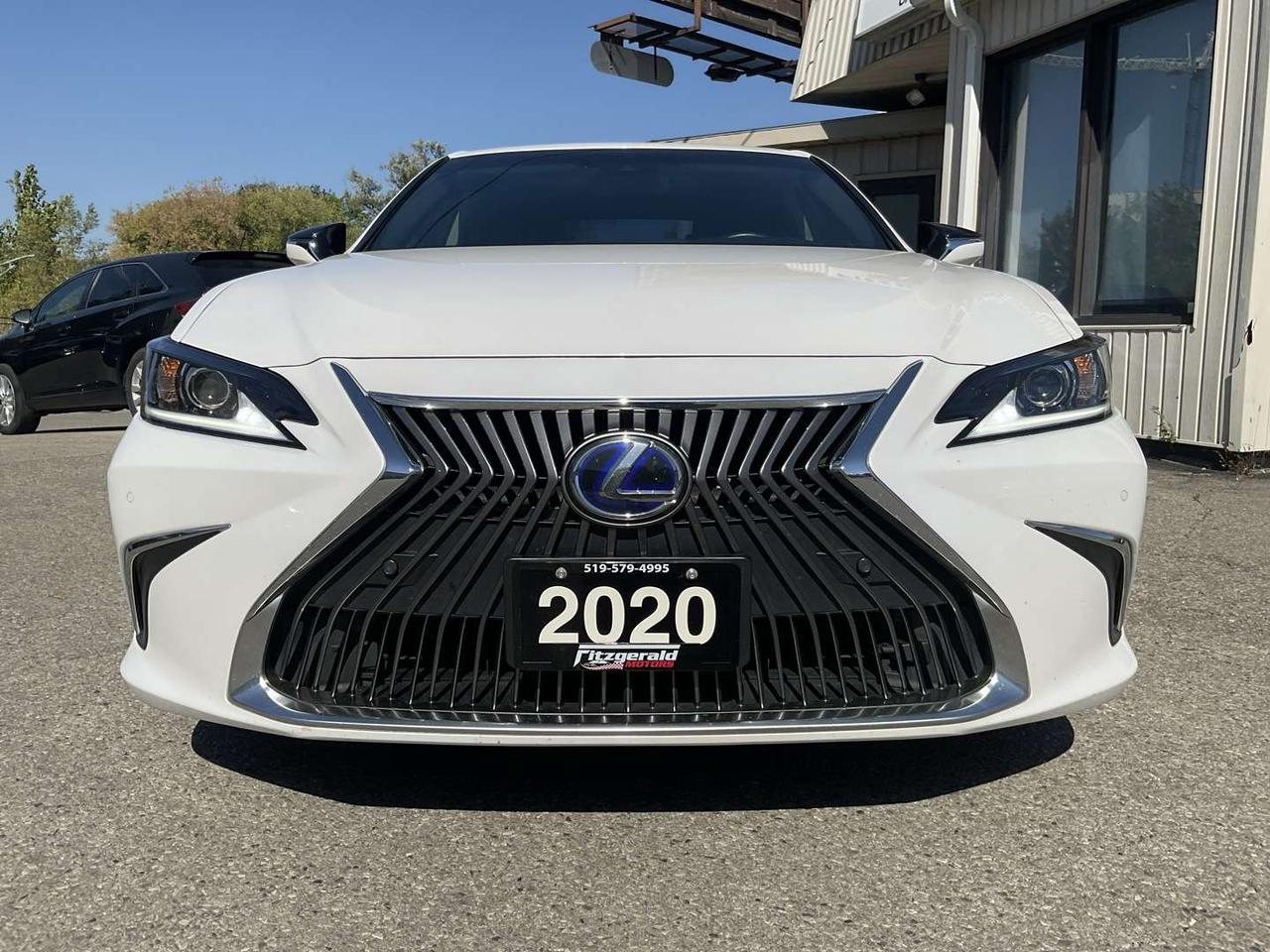 2020 Lexus ES 300 Premium - LEATHER! NAV! BACK-UP CAM! BSM! SAFETY SENSE! Photo1