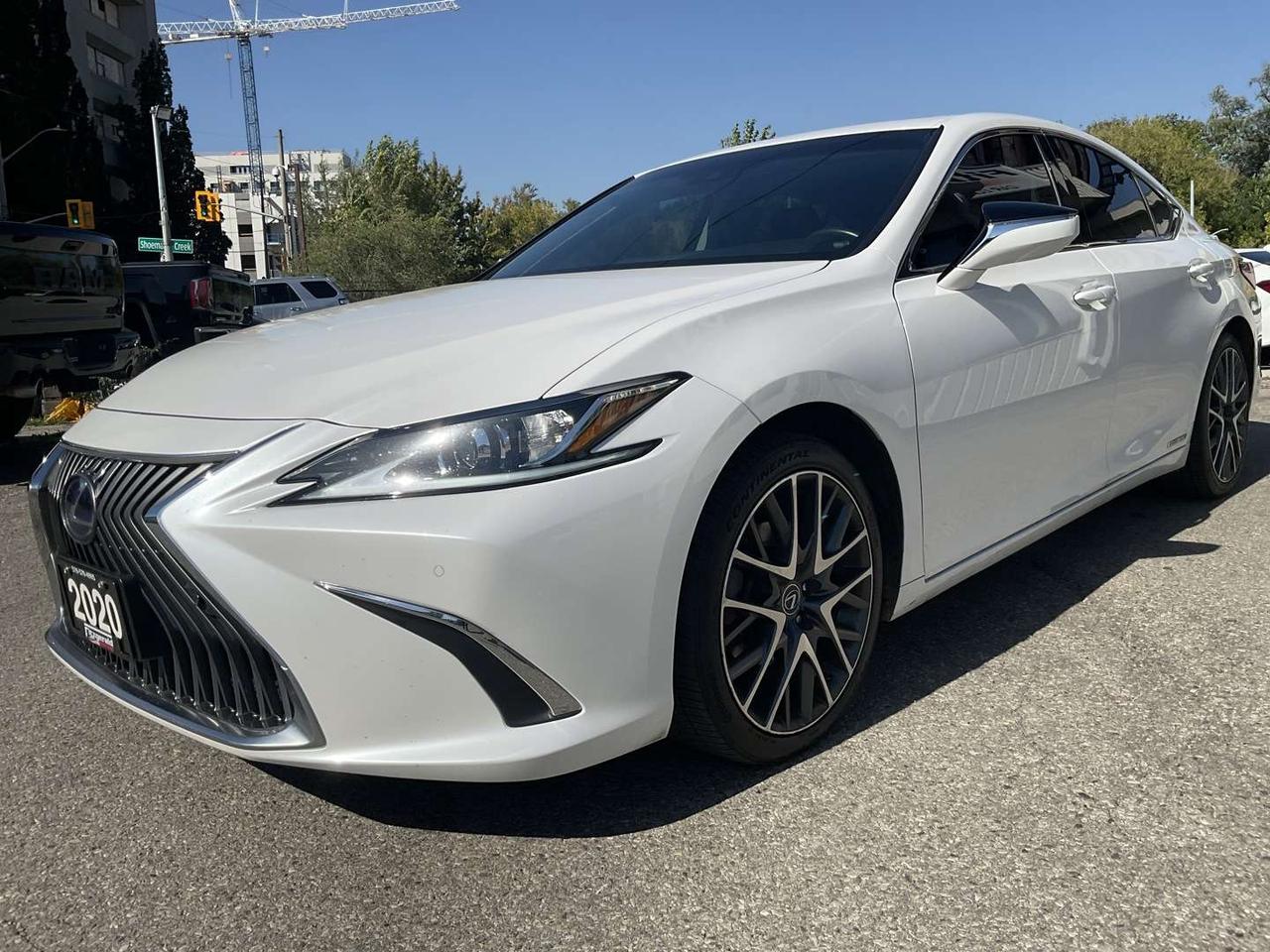 2020 Lexus ES 300 Premium - LEATHER! NAV! BACK-UP CAM! BSM! SAFETY SENSE! Photo